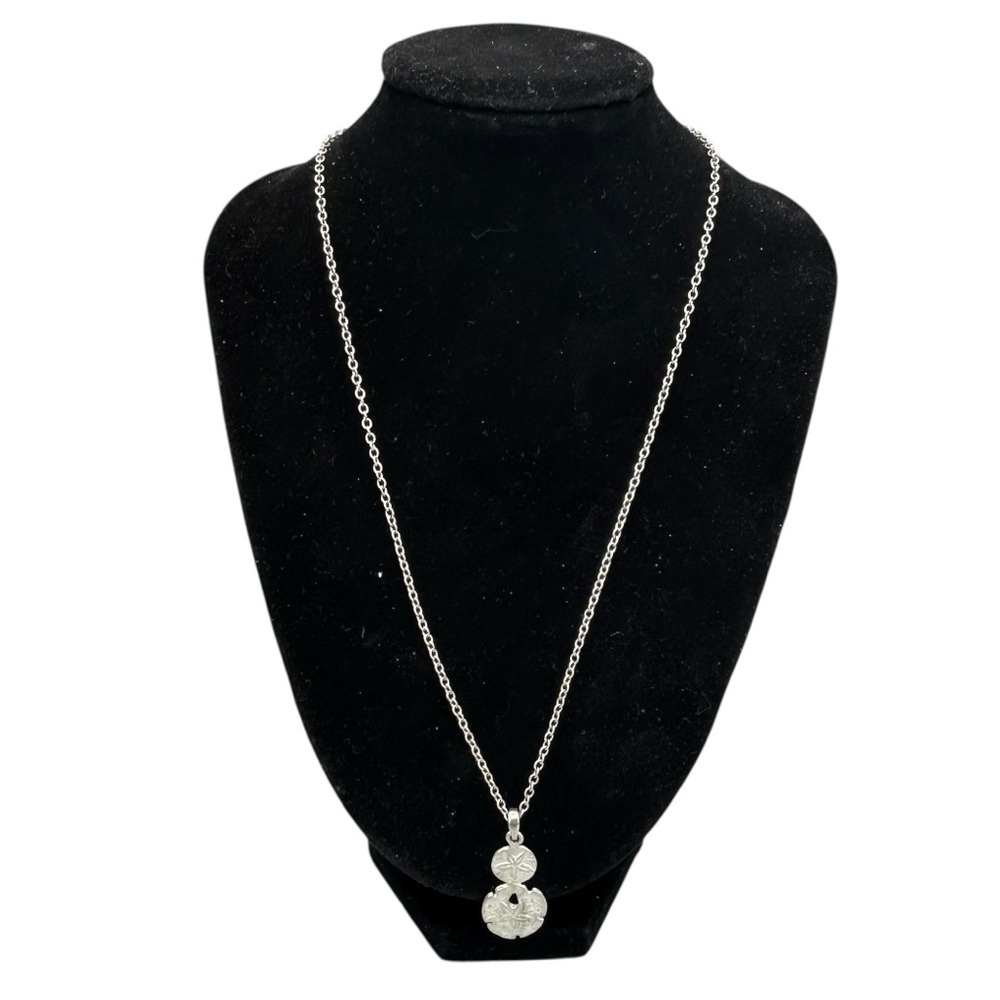Vintage Unmarked Silver Sand Dollar Necklace | Coastal Beach Charm 18”